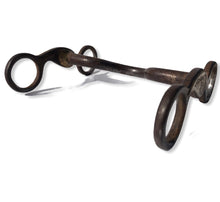 Load image into Gallery viewer, SAM Short Shank
